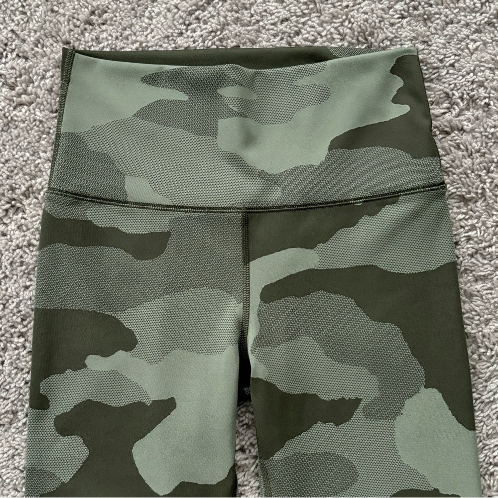 OFFLINE by Aerie Camo High Waisted Legging Olive Fun Green Camo - Picture 5 of 11